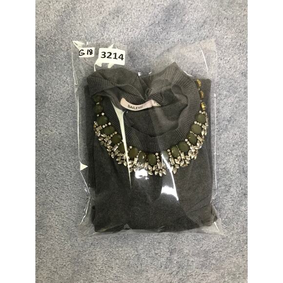 Bailey 44 Sweater Womens Size M 409-B458 Charcoal Gray Gemstone Collar Crewneck - Picture 9 of 9